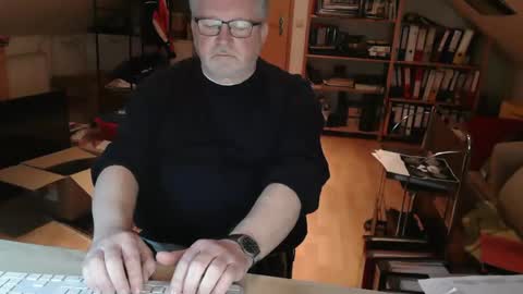 Snapshot of toto758 chatting on February 18, 2026, 9:00 pm toto758 online show from February 18, 2026, 9:00 pm