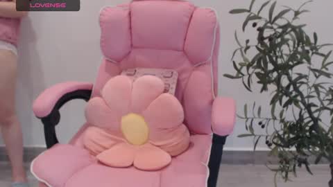 Angelina online show from September 12, 2025, 4:34 am