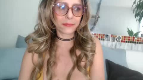 Snapshot of totypink chatting on November 21, 2025, 3:00 pm TotyPink online show from November 21, 2025, 3:00 pm