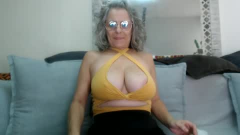 TotyPink online show from July 3, 2026, 4:02 pm