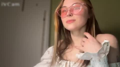 touch_and_run online show from April 7, 2026, 3:23 pm