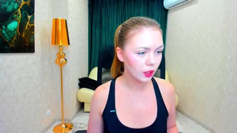 Snapshot of touch_the_heart chatting on February 10, 2025, 6:20 am Touch The Heart online show from February 10, 2025, 6:20 am