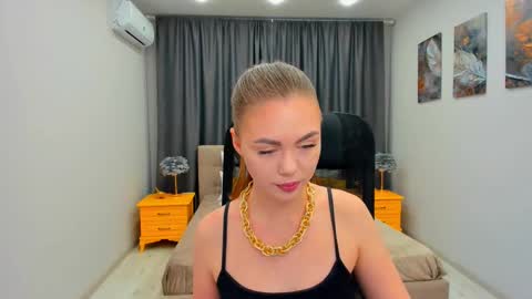 Snapshot of touch_the_heart chatting on February 22, 2025, 11:35 am Touch The Heart online show from February 22, 2025, 11:35 am