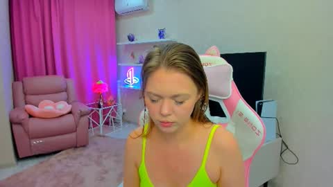 Snapshot of touch_the_heart chatting on September 28, 2025, 3:34 am Touch The Heart online show from September 28, 2025, 3:34 am