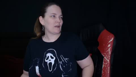 Snapshot of toxiclilly chatting on June 18, 2026, 6:45 pm Lilly Miss Mistress Goddess Maam Queen Boss online show from June 18, 2026, 6:45 pm