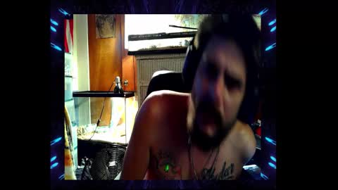 Toxiclove1311 online show from November 25, 2025, 9:48 pm