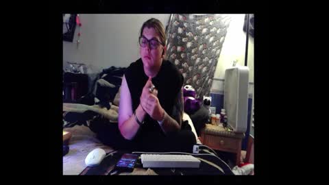 Toxiclove1311 online show from December 19, 2025, 12:28 am