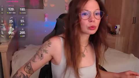 toxkiss online show from June 19, 2026, 9:13 am