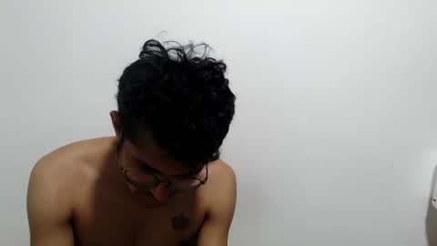 Snapshot of toy_sweet chatting on July 12, 2026, 4:14 am Xander online show from July 12, 2026, 4:14 am