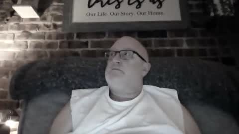 Snapshot of toyota1969 chatting on November 23, 2025, 10:31 pm toyota1969 online show from November 23, 2025, 10:31 pm