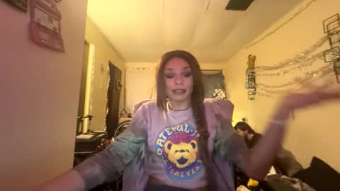 tracy227 online show from December 19, 2025, 7:37 am