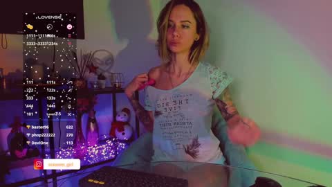 Snapshot of trafka_murafka chatting on January 11, 2025, 3:55 am Hey my name is Kiri Kiri online show from January 11, 2025, 3:55 am