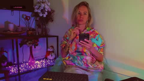 Snapshot of trafka_murafka chatting on February 2, 2025, 9:02 pm Hey my name is Kiri Kiri online show from February 2, 2025, 9:02 pm