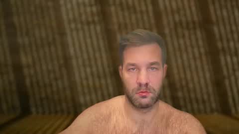 trakaiss online show from November 27, 2025, 8:00 pm