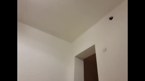 Snapshot of tralalabala chatting on November 21, 2025, 8:18 pm Tralalabala online show from November 21, 2025, 8:18 pm