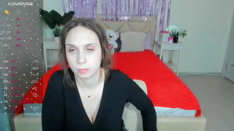 Kate online show from February 23, 2025, 11:33 am
