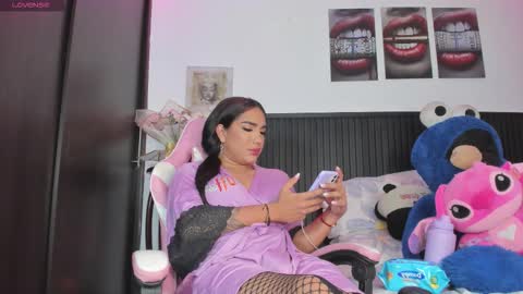 Juliana Giiraldo  online show from February 25, 2026, 9:24 pm