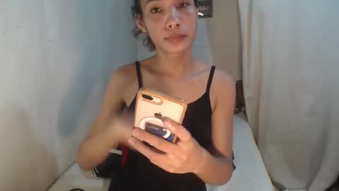 Snapshot of trans_vivamax69 chatting on March 18, 2026, 4:59 am Amor THUMBS-UP ME online show from March 18, 2026, 4:59 am
