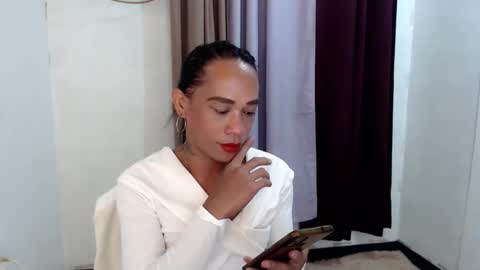 Snapshot of transeugene1990 chatting on May 19, 2026, 5:47 am transeugene1990 online show from May 19, 2026, 5:47 am
