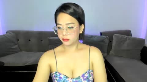 Snapshot of transmanilasue chatting on March 5, 2025, 12:05 am Sue online show from March 5, 2025, 12:05 am