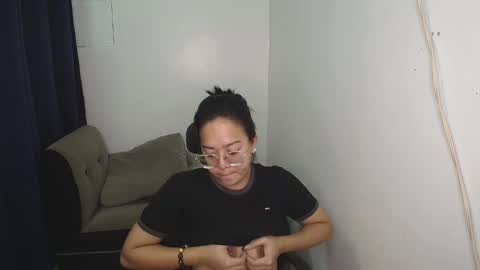 Snapshot of transmanilasue chatting on October 16, 2025, 10:05 am Sue online show from October 16, 2025, 10:05 am