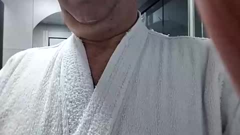 Snapshot of trapper727272 chatting on April 1, 2026, 6:03 am Big Head Cock online show from April 1, 2026, 6:03 am