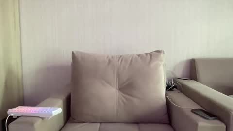 Travis online show from April 6, 2026, 9:21 am
