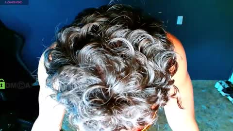 TRAVIS. online show from February 13, 2025, 7:52 pm