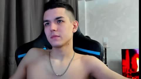 Snapshot of travisrivas chatting on February 18, 2025, 4:05 pm travisrivas online show from February 18, 2025, 4:05 pm