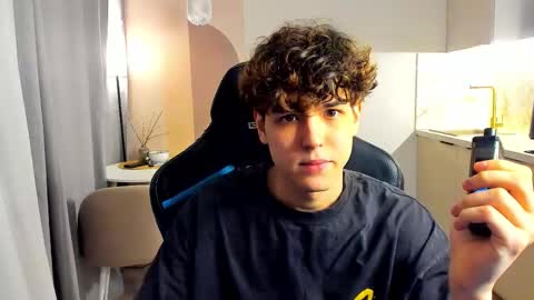 Snapshot of travisrivas chatting on November 9, 2025, 1:53 pm travisrivas online show from November 9, 2025, 1:53 pm