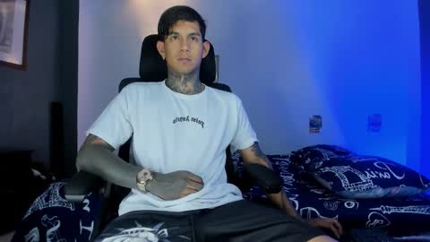 TRAV - INDEPENDENT MODEL online show from November 15, 2025, 6:55 am