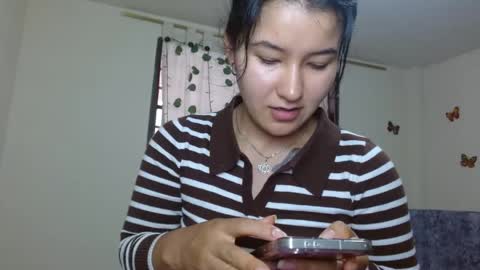Snapshot of trebol_4 chatting on May 1, 2026, 4:33 pm trebol_4 online show from May 1, 2026, 4:33 pm