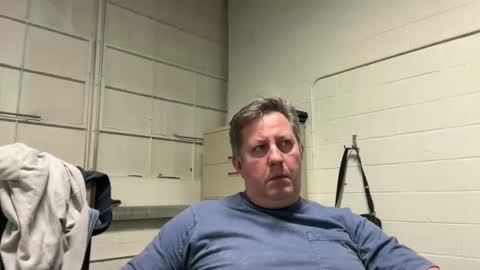 Snapshot of treborinthesky chatting on October 24, 2025, 9:33 pm treborinthesky online show from October 24, 2025, 9:33 pm