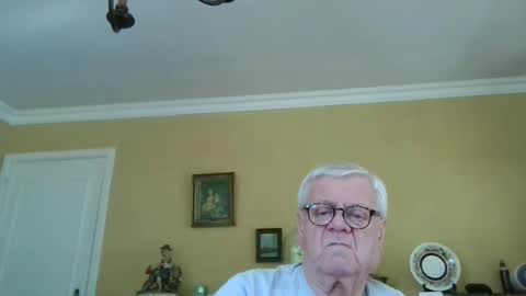 Snapshot of trekbeestje1 chatting on May 16, 2026, 7:27 am trekbeestje online show from May 16, 2026, 7:27 am