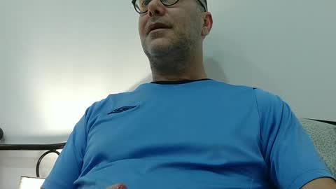 trevido4u online show from April 5, 2026, 2:09 am