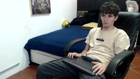 Snapshot of trevor_mob chatting on June 2, 2026, 2:30 pm trevor_mob online show from June 2, 2026, 2:30 pm