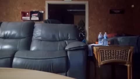 Snapshot of trex23rd chatting on December 18, 2025, 5:02 am trex23rd online show from December 18, 2025, 5:02 am