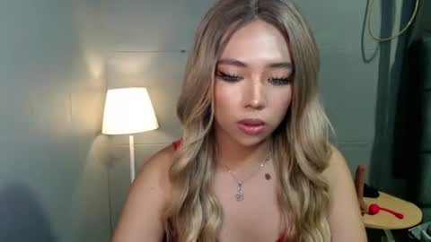 trexie_fucks15 online show from October 8, 2025, 3:59 am