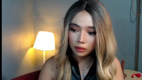 trexie_fucks15 online show from November 12, 2025, 6:03 am