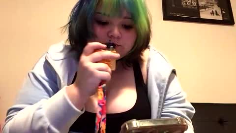 Snapshot of trhothoney chatting on January 26, 2025, 4:41 am Trixie online show from January 26, 2025, 4:41 am