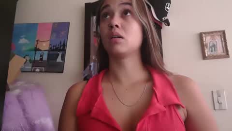 triana_bell online show from April 5, 2026, 5:10 pm