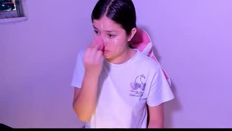 trianna_sweet online show from March 12, 2026, 12:11 pm