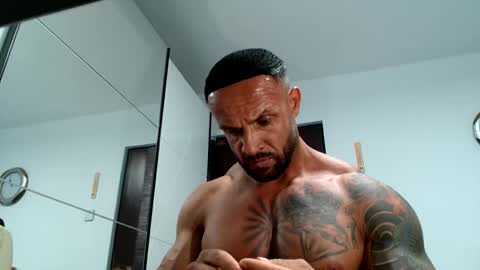 tridentmuscles online show from November 10, 2025, 11:04 pm