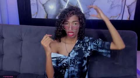 Snapshot of triiangel_latinboy chatting on May 4, 2026, 12:39 am Johan online show from May 4, 2026, 12:39 am