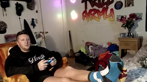 trillnonymau5 online show from December 8, 2024, 3:45 pm