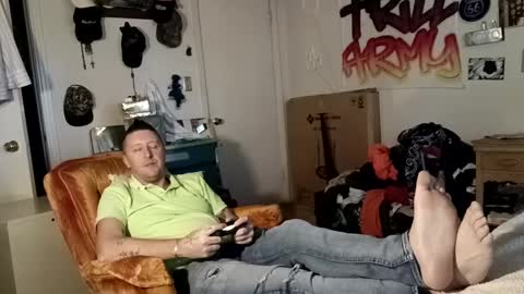 trillnonymau5 online show from December 18, 2024, 10:13 pm