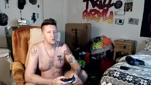 trillnonymau5 online show from December 23, 2024, 4:28 pm