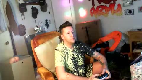 trillnonymau5 online show from December 24, 2024, 7:11 pm