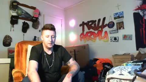 trillnonymau5 online show from January 8, 2025, 5:26 pm