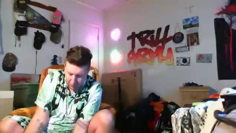 trillnonymau5 online show from January 10, 2025, 9:42 pm